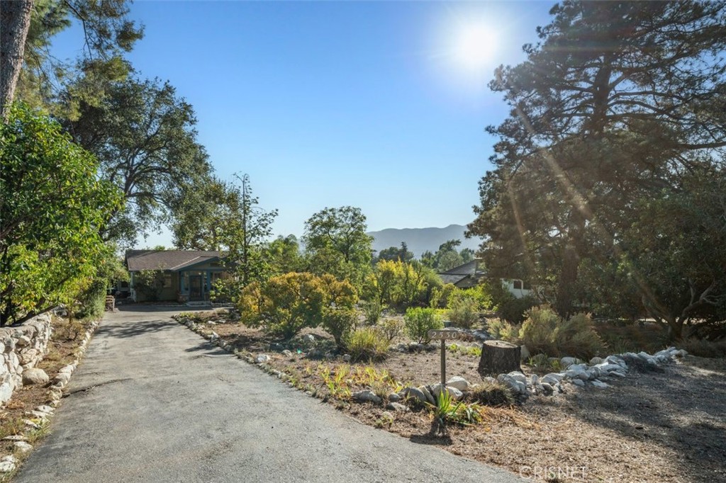 2530 Orange Ave, La Crescenta, CA 91214 MLS SR22229619 Coldwell Banker