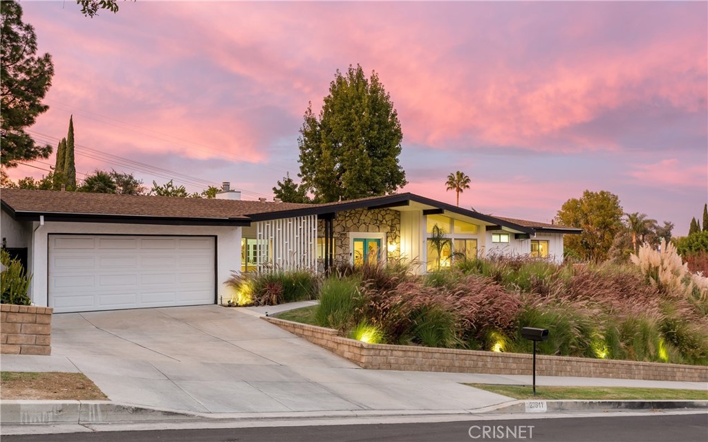 23811 Albers St, Woodland Hills, CA 91367 MLS SR22233139 Coldwell