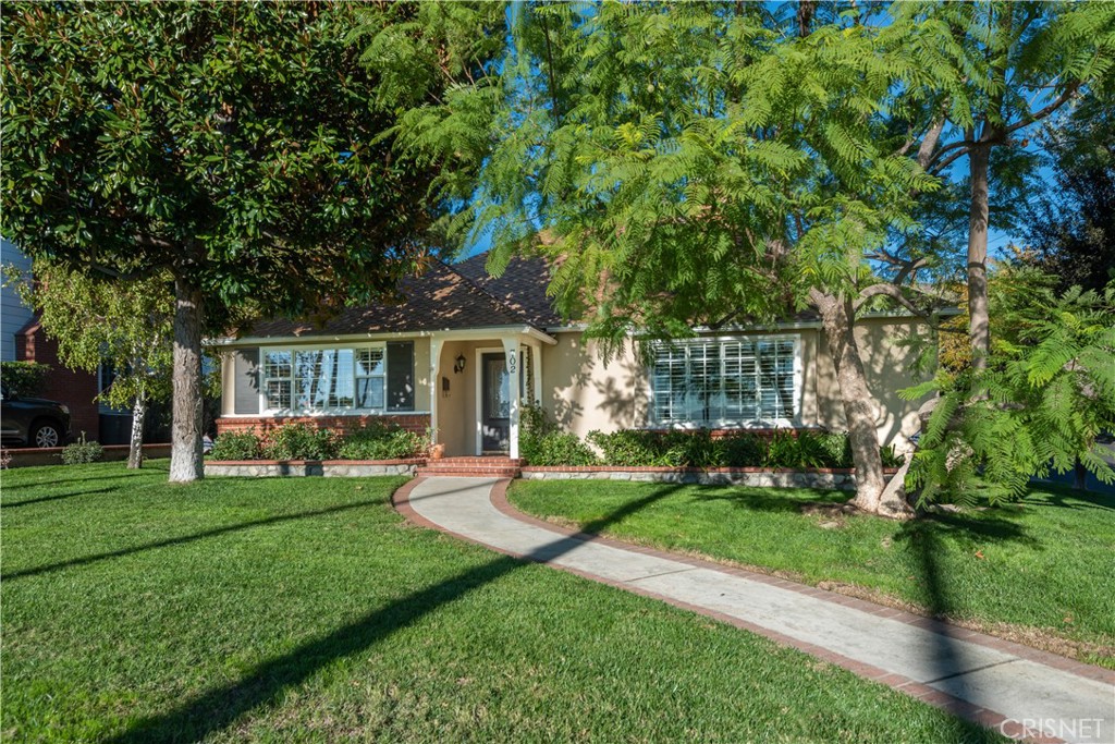 702 N Bel Aire Dr, Burbank, CA 91501 MLS SR22240522 Coldwell Banker