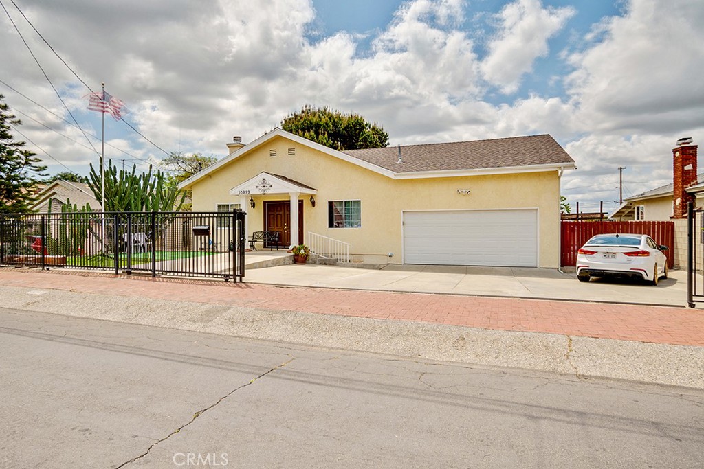 10959 Scoville Ave, Sunland, CA 91040 MLS SR23076453 Coldwell Banker