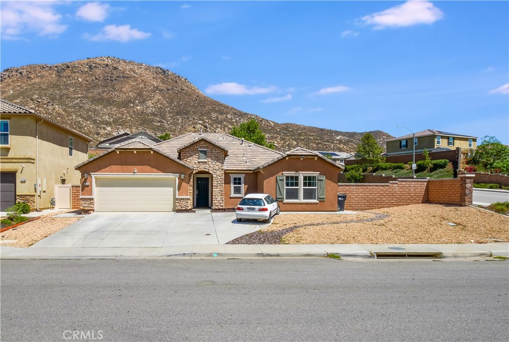 20720 Spring St, Riverside, CA 92507 - MLS SR23163740 - Coldwell Banker