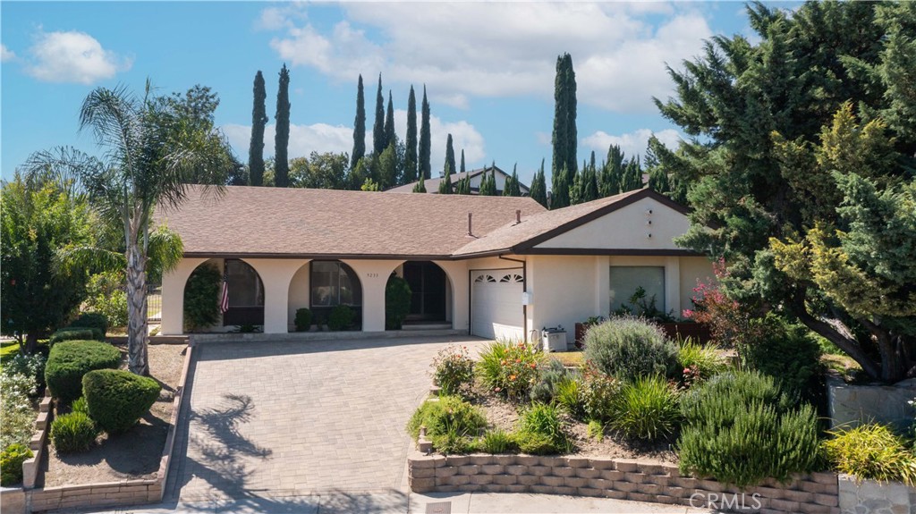 9233 Scotmont Dr, Tujunga, CA 91042 MLS SR23173722 Coldwell Banker