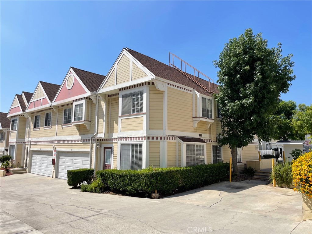 13750 Hubbard St 38, Sylmar, CA 91342 MLS SR23175664 Coldwell Banker