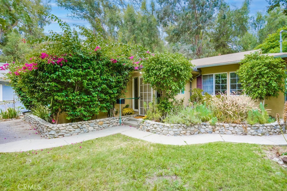 7837 Denivelle Rd, Sunland, CA 91040 MLS SR23184721 Coldwell Banker