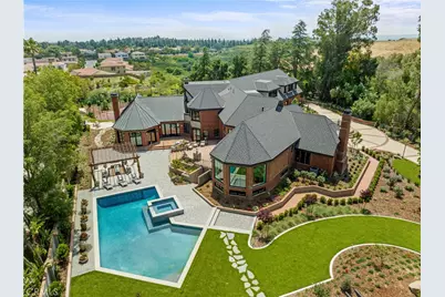 10906 Winnetka Avenue, Chatsworth, CA 91311 - Photo 1