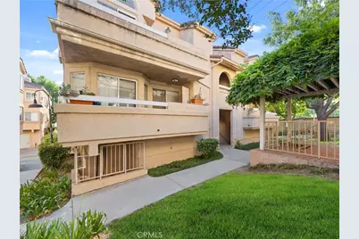 19810 Sandpiper Place #22, Newhall, CA 91321 - Photo 1