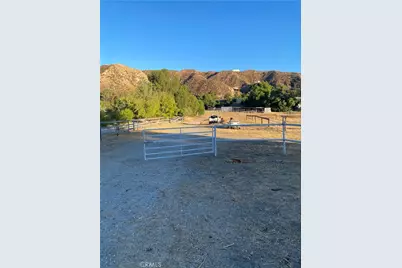 28822 Bouquet Canyon Road, Saugus, CA 91390 - Photo 1