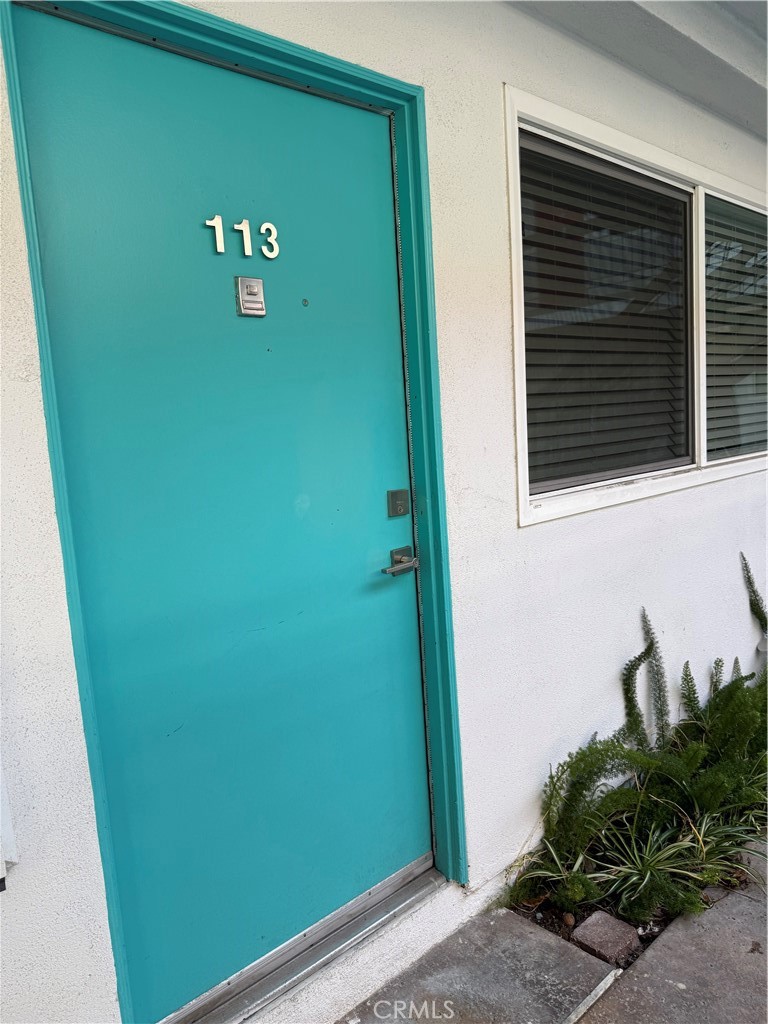 1757 N Kingsley Dr 113, Los Angeles, CA 90027 MLS SR24201261