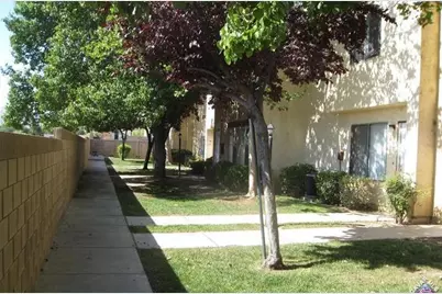 1750 E Avenue Q14 #20, Palmdale, CA 93550 - Photo 1