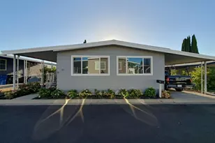 37 Pringle Ct, Newbury Park, CA 91320 - Photo 1