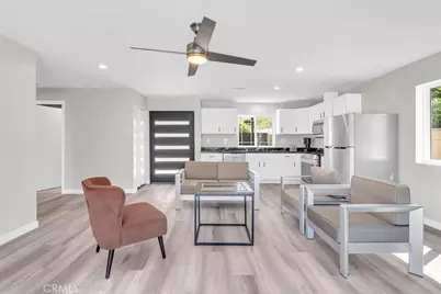 22237 Tiara St, Woodland Hills, CA 91367 - Photo 1