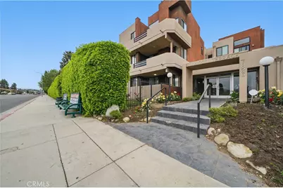 7826 Topanga Canyon Boulevard #218, Canoga Park, CA 91304 - Photo 1