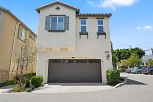 12827 W Hemingway Dr, San Fernando, CA 91340 - Photo 1