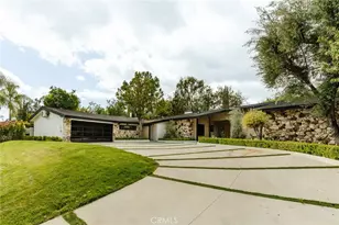 18155 Lake Encino Dr, Encino, CA 91316 - Photo 1