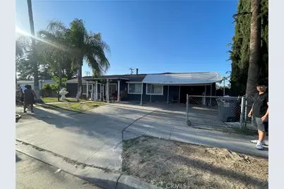 13540 E Cypress Avenue, Parlier, CA 93648 - Photo 1