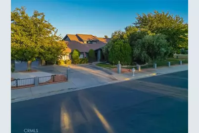 42722 20th Street, Lancaster, CA 93534 - Photo 1