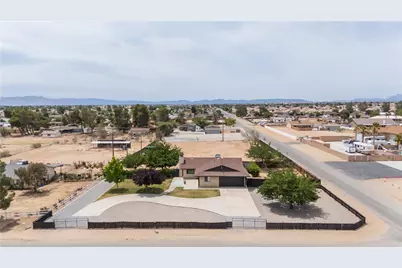 14119 Maricopa Rd, Victorville, CA 92392 - Photo 1