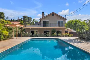 21631 Mulholland Dr, Woodland Hills, CA 91364 - Photo 1