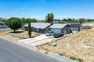 15805 Newmont Ave, Lancaster, CA 93535 - Photo 1