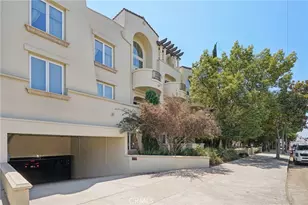 15206 Burbank Blvd, Sherman Oaks, CA 91411 - Photo 1