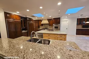 17631 Corinthian Dr, Encino, CA 91316 - Photo 1
