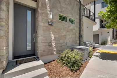 19526 Astor Place, Northridge, CA 91324 - Photo 1