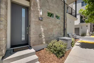 19526 Astor Pl, Northridge, CA 91324 - Photo 1