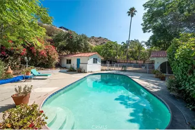 9953 La Tuna Canyon Road, Los Angeles, CA 91352 - Photo 1