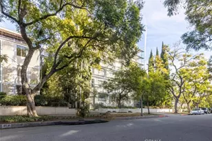 412 N Palm Dr, Beverly Hills, CA 90210 - Photo 1