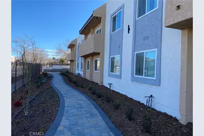 454 E Avenue Q3 #8, Palmdale, CA 93550 - Photo 1