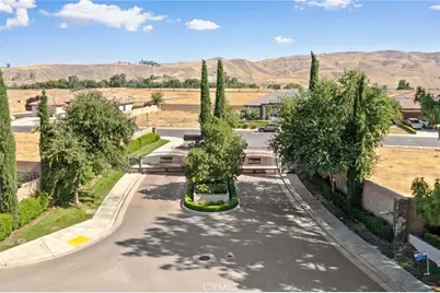 12101 Wildhorse Avenue, Bakersfield, CA 93306 - Photo 1