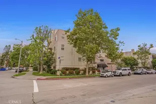 11230 Peach Grove St, North Hollywood, CA 91601 - Photo 1