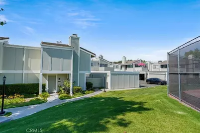 27116 Crossglade Avenue #2, Canyon Country, CA 91351 - Photo 1