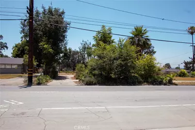 1152 E Mendocino Street, Altadena, CA 91001 - Photo 1