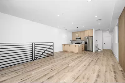 14523 Weddington Street, Sherman Oaks, CA 91411 - Photo 1