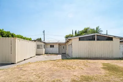 6902 Lasaine Avenue, Van Nuys, CA 91406 - Photo 1