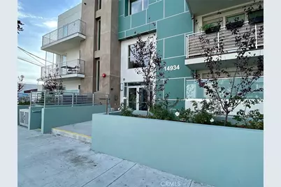 14934 Burbank Boulevard #302, Sherman Oaks, CA 91411 - Photo 1