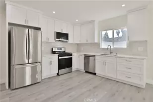 22133 Victory Blvd, Woodland Hills, CA 91303 - Photo 1