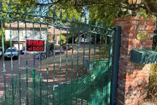 22145 Mulholland Dr, Woodland Hills, CA 91364 - Photo 1