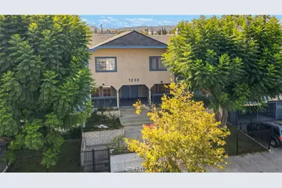 7233 Loma Verde Avenue, Canoga Park, CA 91303 - Photo 1