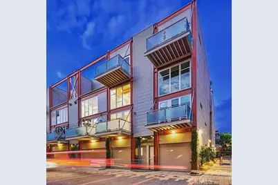 3450 Cahuenga Boulevard #402, Universal City, CA 90068 - Photo 1