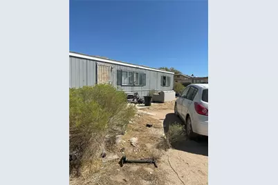 11878 Pacific Rd, Phelan, CA 92371 - Photo 1