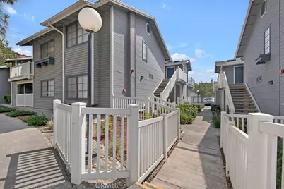 221 Evergreen, Azusa, CA 91702 - Photo 1