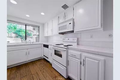 21500 Califa #138, Woodland Hills, CA 91367 - Photo 1