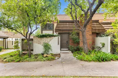 10044 Larwin Avenue #8, Chatsworth, CA 91311 - Photo 1