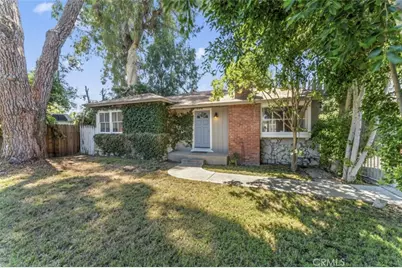 23238 Victory Boulevard, Woodland Hills, CA 91367 - Photo 1