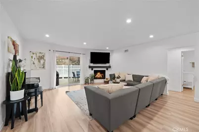 5042 Carolyn Way, Glendale, CA 91214 - Photo 1