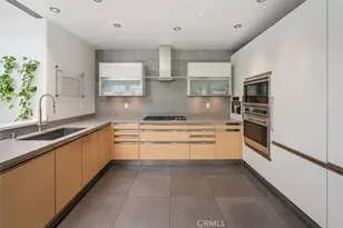 27017 Fairway Ln, Valencia, CA 91381 - Photo 3