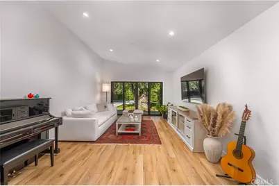 21327 Providencia, Woodland Hills, CA 91364 - Photo 1