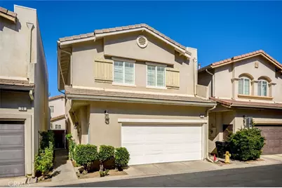 9001 Owensmouth #27, Canoga Park, CA 91304 - Photo 1